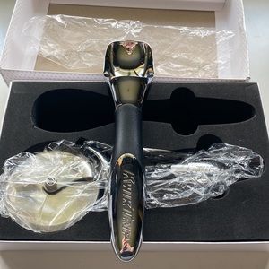 Kwik Trip Ice Cream Scoop and Pizza Cutter